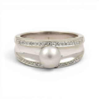 Perlenring aus 585 Weißgold mit Diamant, nachhaltiger second hand Schmuck perfekt aufgearbeitet