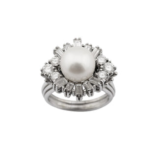 Ring aus 750 Weißgold mit Perle, Brillant und Diamant, hochwertiger second hand Schmuck perfekt aufgearbeitet