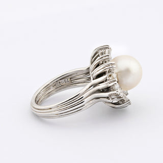 Ring aus 750 Weißgold mit Perle, Brillant und Diamant, hochwertiger second hand Schmuck perfekt aufgearbeitet