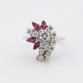 Ring aus 750 Weißgold mit Rubin und Brillant, hochwertiger second hand Schmuck perfekt aufgearbeitet