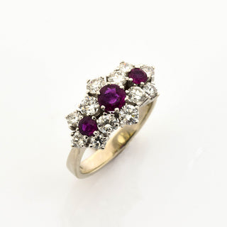 Rubinring aus 585 Weißgold mit Brillant, nachhaltiger second hand Schmuck perfekt aufgearbeitet