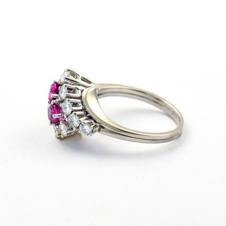 Rubinring aus 585 Weißgold mit Brillant, nachhaltiger second hand Schmuck perfekt aufgearbeitet
