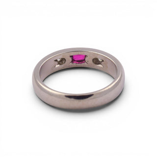 Rubinring aus 750 Weißgold mit Brillant, nachhaltiger second hand Schmuck perfekt aufgearbeitet