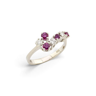 Rubinring aus 585 Weißgold mit Brillant, nachhaltiger second-hand Schmuck perfekt aufgearbeitet