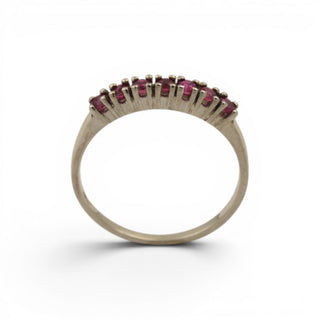 Rubinring aus 585 Weißgold, nachhaltiger second hand Schmuck perfekt aufgearbeitet