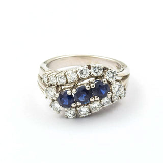 Saphirring aus 585 Weißgold mit Brillant, nachhaltiger second hand Schmuck perfekt aufgearbeitet