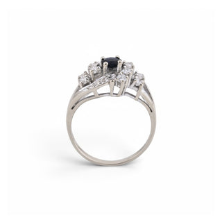 Saphirring aus 585 Weißgold mit Brillant und Diamant, nachhaltiger second-hand Schmuck perfekt aufgearbeitet