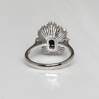 Saphirring aus 585 Weißgold mit Brillant und Diamant, nachhaltiger second hand Schmuck perfekt aufgearbeitet