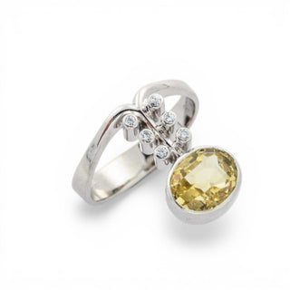 Saphirring aus 585 Weißgold mit Brillant, nachhaltiger second hand Schmuck perfekt aufgearbeitet