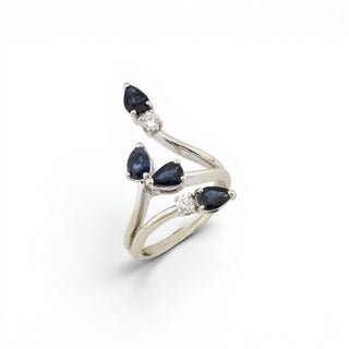 Saphirring aus 585 Weißgold mit Brillant, nachhaltiger second-hand Schmuck perfekt aufgearbeitet