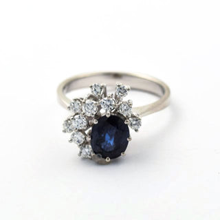 Saphirring aus 585 Weißgold mit Brillant, nachhaltiger second hand Schmuck perfekt aufgearbeitet