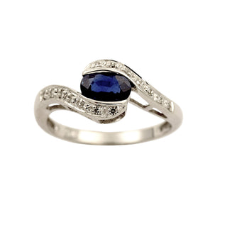 Saphirring aus 750 Weißgold mit Diamant, nachhaltiger second-hand Schmuck perfekt aufgearbeitet