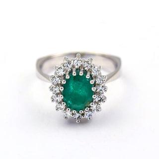 Smaragdring aus 585 Weißgold mit Brillant, nachhaltiger second hand Schmuck perfekt aufgearbeitet