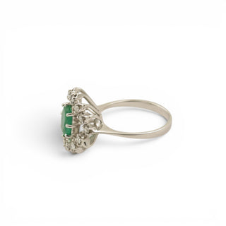 Smaragdring aus 585 Weißgold mit Brillant, nachhaltiger second-hand Schmuck perfekt aufgearbeitet