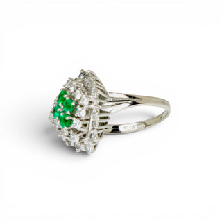 Smaragdring aus 750 Weißgold mit Diamant und Brillant, nachhaltiger second hand Schmuck perfekt aufgearbeitet