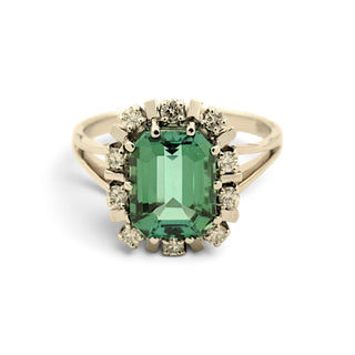 Ring aus 585 Weißgold mit Turmalin und Brillant, nachhaltiger second-hand Schmuck perfekt aufgearbeitet