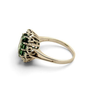 Ring aus 585 Weißgold mit Turmalin und Brillant, nachhaltiger second-hand Schmuck perfekt aufgearbeitet