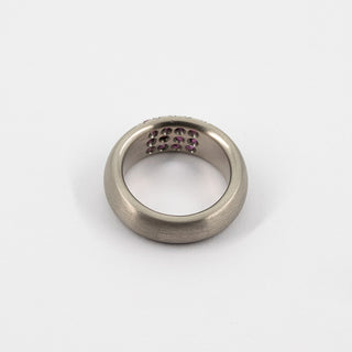 Saphirring aus 750 Weißgold, nachhaltiger second hand Schmuck perfekt aufgearbeitet