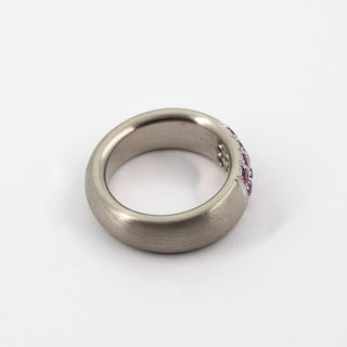 Saphirring aus 750 Weißgold, nachhaltiger second hand Schmuck perfekt aufgearbeitet