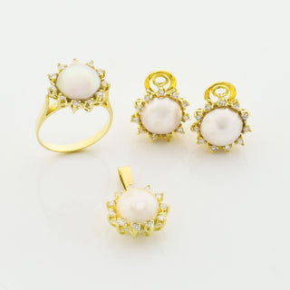 Perlenschmuckset aus 585 Gelbgold mit Brillant, nachhaltiger second hand Schmuck perfekt aufgearbeitet