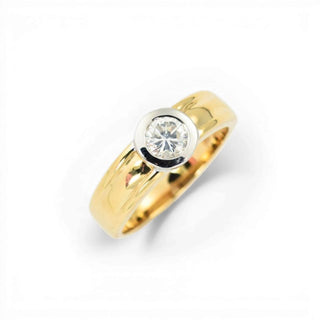 Solitärring aus 585 Gelb- und Weißgold mit Brillant, nachhaltiger second hand Schmuck perfekt aufgearbeitet