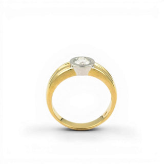 Solitärring aus 585 Gelb- und Weißgold mit Brillant, nachhaltiger second hand Schmuck perfekt aufgearbeitet