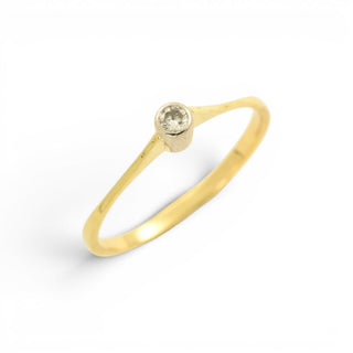 Solitärring aus 585 Gelb- und Weißgold mit Brillant, nachhaltiger second hand Schmuck perfekt aufgearbeitet