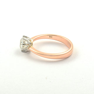 Solitärring aus 585 Gelb- und Weißgold mit Diamant, nachhaltiger second hand Schmuck perfekt aufgearbeitet