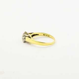 Solitärring aus 585 Gelb- und Weißgold mit Diamant, nachhaltiger second hand Schmuck perfekt aufgearbeitet