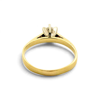 Solitärring aus 585 Gelb- und Weißgold mit Brillant, nachhaltiger second-hand Schmuck perfekt aufgearbeitet