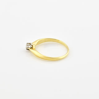 Solitärring aus 585 Gelb- und Weißgold mit Brillant, nachhaltiger second hand Schmuck perfekt aufgearbeitet