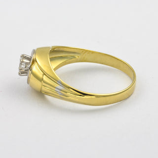 Solitärring aus 585 Gelb- und Weißgold mit Brillant, nachhaltiger second hand Schmuck perfekt aufgearbeitet