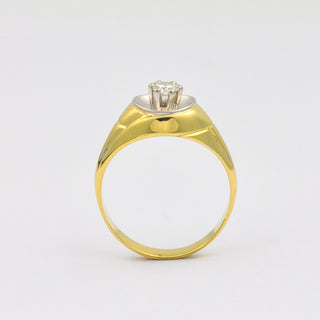 Solitärring aus 585 Gelb- und Weißgold mit Brillant, nachhaltiger second hand Schmuck perfekt aufgearbeitet