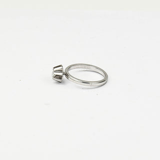Solitärring aus 585 Weißgold mit Brillant, nachhaltiger second hand Schmuck perfekt aufgearbeitet