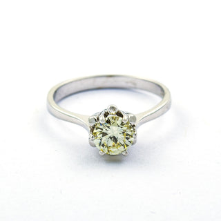 Solitärring aus 585 Weißgold mit Brillant, nachhaltiger second hand Schmuck perfekt aufgearbeitet