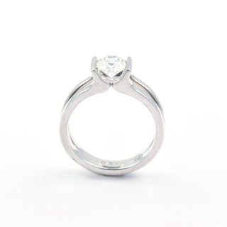 Solitärring aus 750 Weißgold mit Brillant, nachhaltiger second hand Schmuck perfekt aufgearbeitet