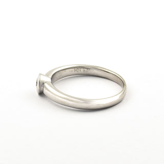 Solitärring aus 585 Weißgold mit Brillant, nachhaltiger second hand Schmuck perfekt aufgearbeitet