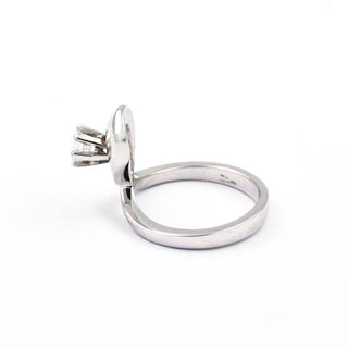Solitärring aus 750 Weißgold mit Brillant, nachhaltiger second hand Schmuck perfekt aufgearbeitet