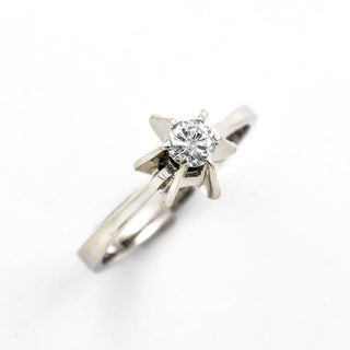 Solitärring aus 585 Weißgold mit Brillant, nachhaltiger second hand Schmuck perfekt aufgearbeitet