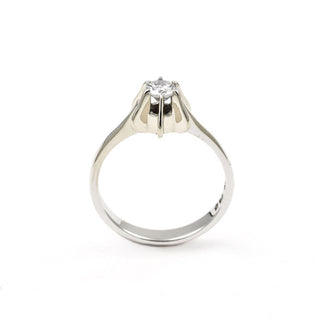 Solitärring aus 585 Weißgold mit Brillant, nachhaltiger second hand Schmuck perfekt aufgearbeitet