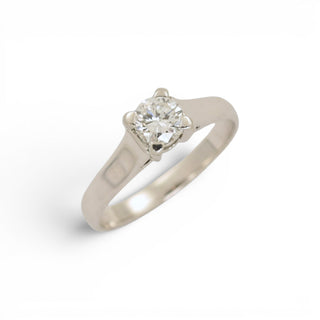 Solitärring aus 585 Weißgold mit Brillant, nachhaltiger second-hand Schmuck perfekt aufgearbeitet