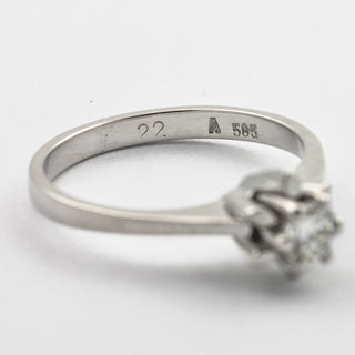 Solitärring aus 585 Weißgold mit Brillant, nachhaltiger second hand Schmuck perfekt aufgearbeitet