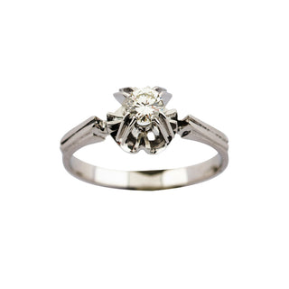 Solitärring aus 750 Weißgold mit Brillant, nachhaltiger second hand Schmuck perfekt aufgearbeitet