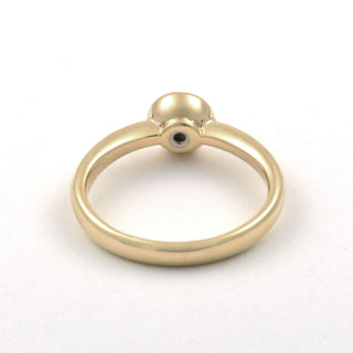 Solitärring aus 750 Gelb- und Weißgold mit Brillant, nachhaltiger second hand Schmuck perfekt aufgearbeitet