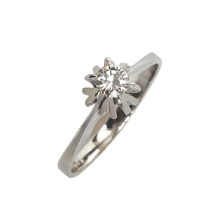 Brillantring aus 585 Weißgold, nachhaltiger second hand Schmuck perfekt aufgearbeitet