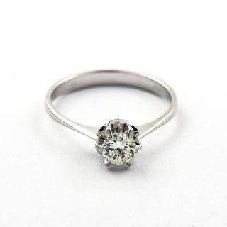 Brillantring aus 750 Weißgold, nachhaltiger second hand Schmuck perfekt aufgearbeitet