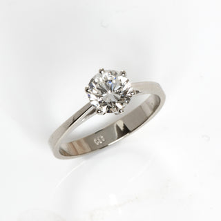 Solitärring aus 585 Weißgold mit Brillant, nachhaltiger second hand Schmuck perfekt aufgearbeitet