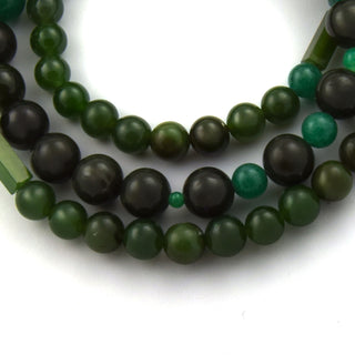 Steinkette mit Jade, Amazonit und Quarz, nachhaltiger second hand Schmuck perfekt aufgearbeitet