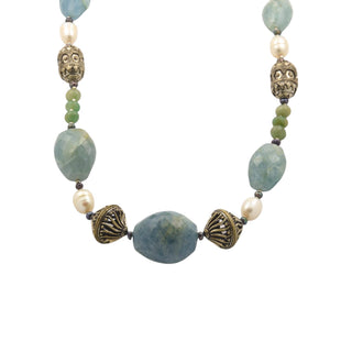 Steinkette aus Aquamarin, Aventurin und Perle mit Verschluss und Zwischenteilen aus Metall, nachhaltiger second hand Schmuck perfekt aufgearbeitet