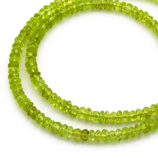 Peridotkette mit Schließe aus 925 Silber, nachhaltiger second hand Schmuck perfekt aufgearbeitet